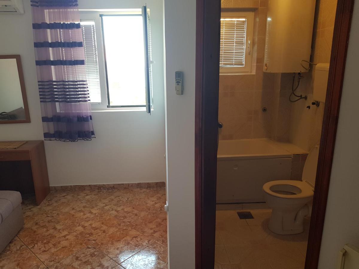 Apartments Drobni Pijesak Petrovac na moru Zimmer foto