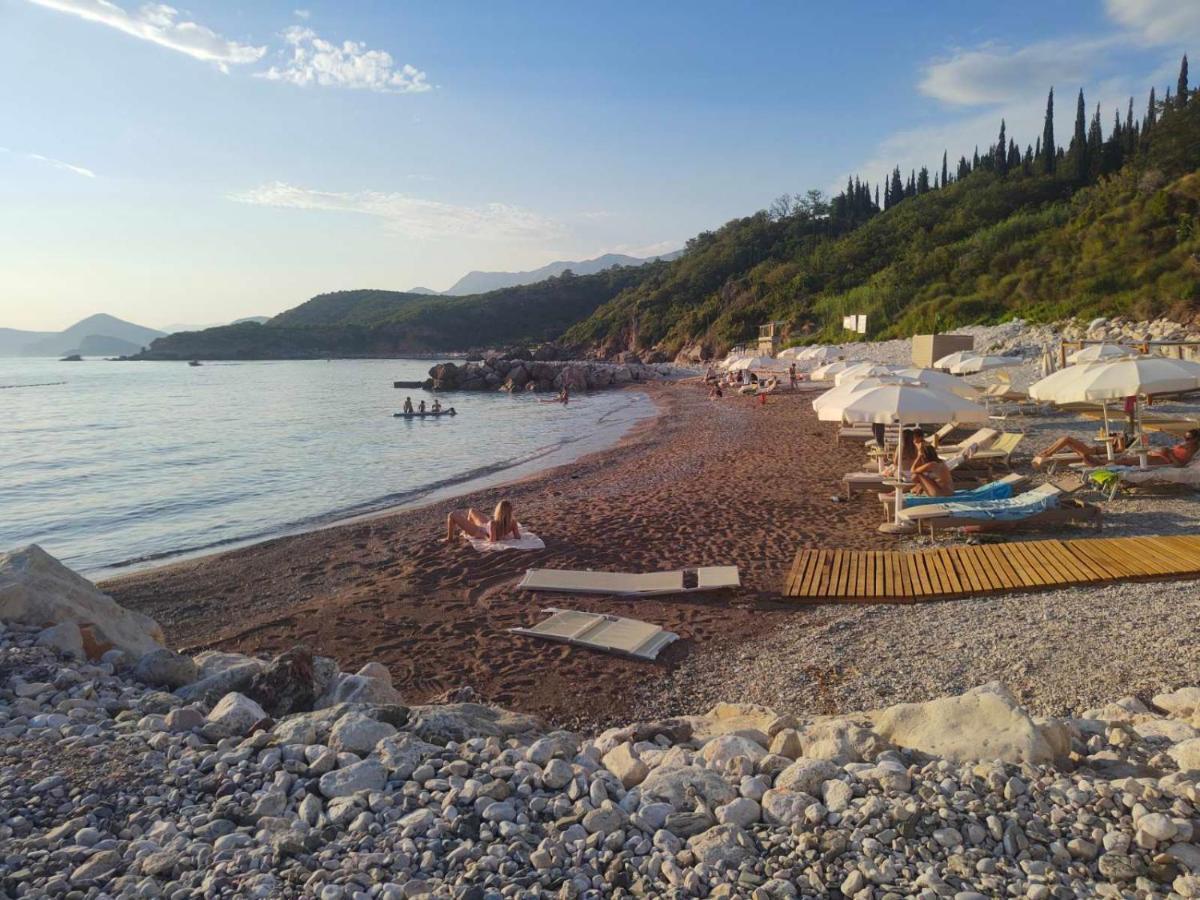 Apartments Drobni Pijesak Petrovac na moru Exterior foto