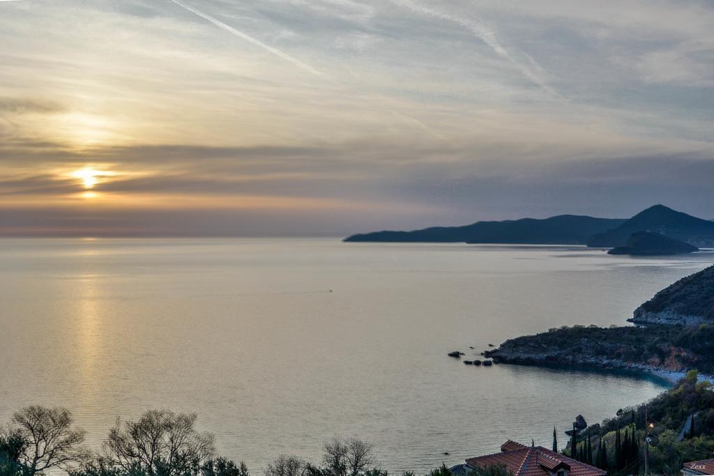 Apartments Drobni Pijesak Petrovac na moru Zimmer foto
