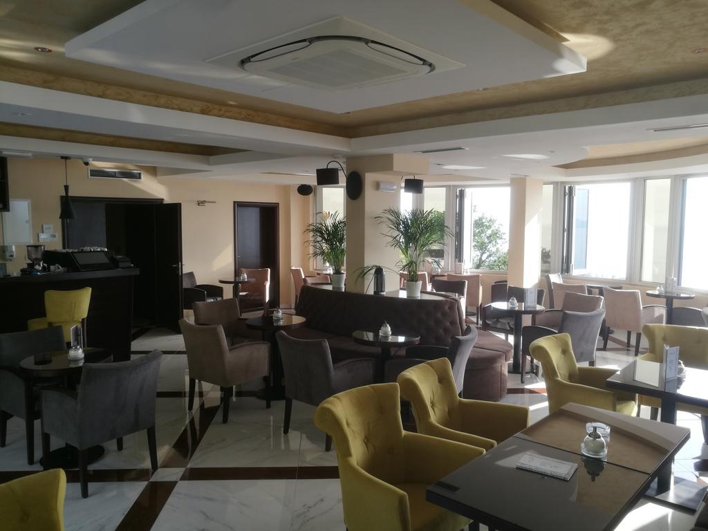 Apartments Drobni Pijesak Petrovac na moru Exterior foto